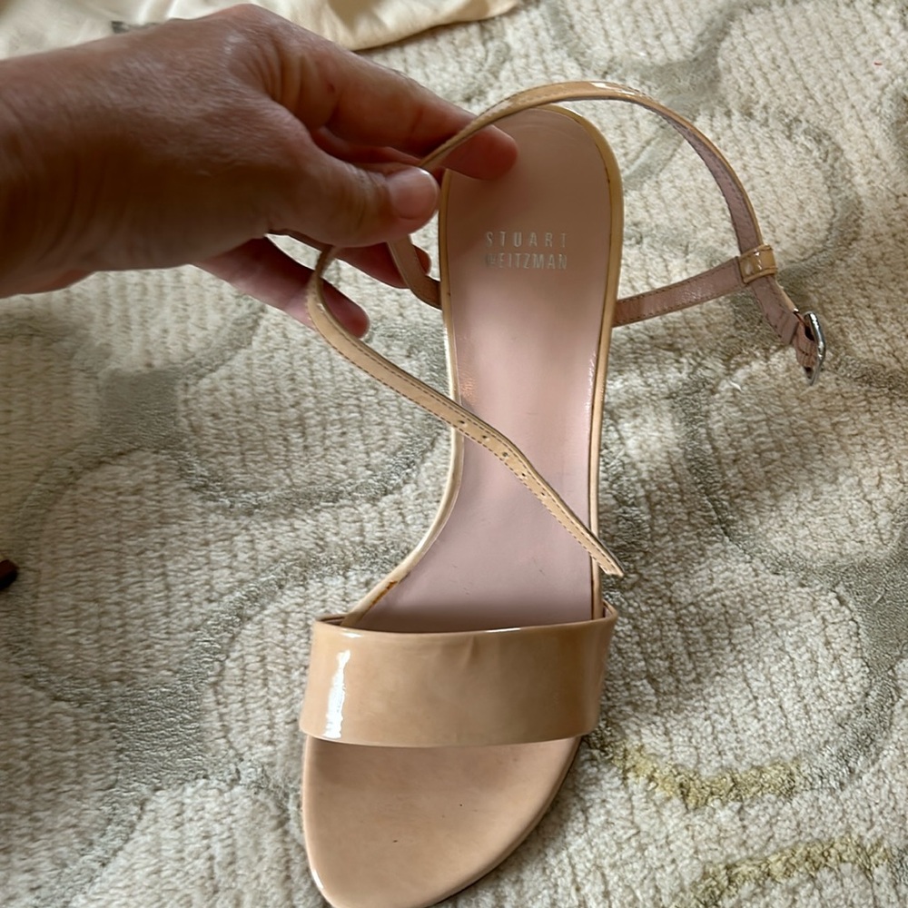 New only tried on in house Stuart Weitzman nude heels